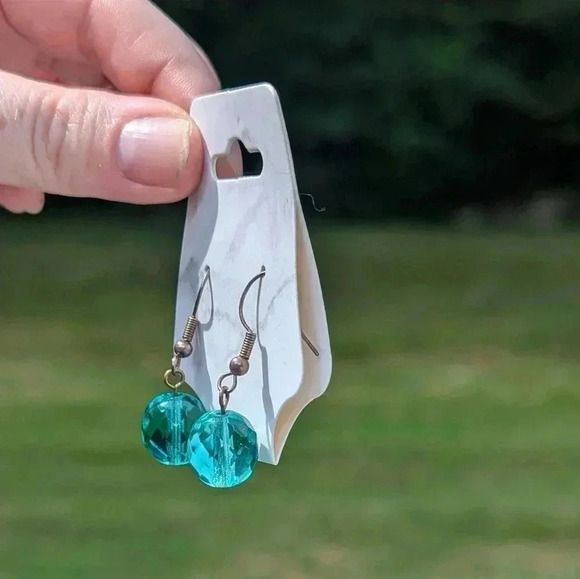 Fashion Jewelry Dangle Earrings (New) - Picture 6 of 12